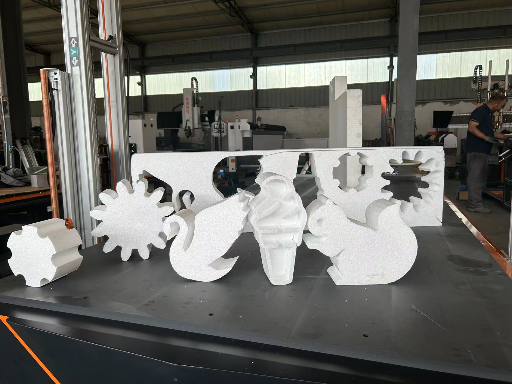 هل يستطيع جهاز التوجيه CNC الرغوي قطع الرغوة؟