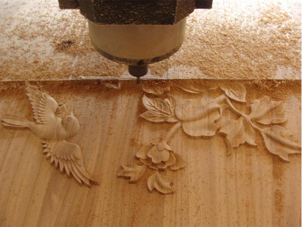 3D reli&eacute;fne vyrez&aacute;vanie na CNC fr&eacute;zach do dreva: tipy na dr&aacute;hu n&aacute;stroja