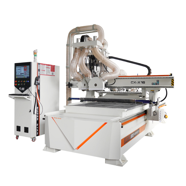 X16 ATC CNC Router Witj Inline Mes Verander En Saag Blade